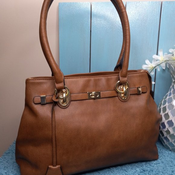 Charming Charlie Handbags - Charming Charlie Brown Purse